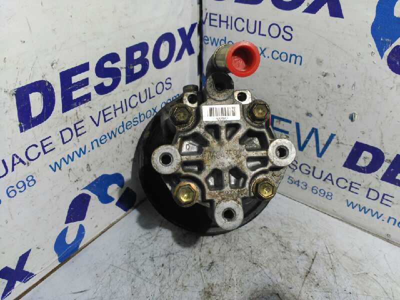 Recambio de BOMBA DIRECCION para CHRYSLER VOYAGER (RG) 2.5 CRD CAT VM07C referencia OEM IAM A4C43593   - GRIS 3