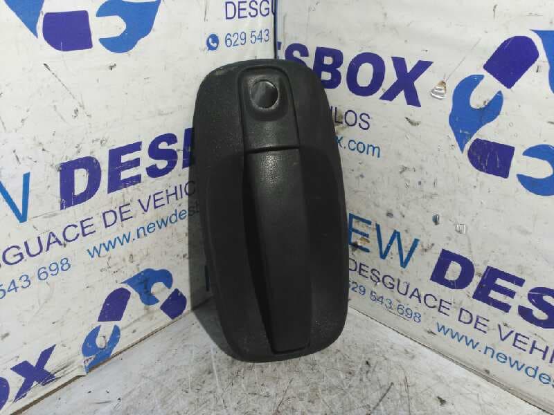 Recambio de MANETA DELANTERA IZQUIERDA para OPEL VIVARO 1.9 CDTI CAT (F9Q-760 / L08) F9QU7 referencia OEM IAM    - BLANCO