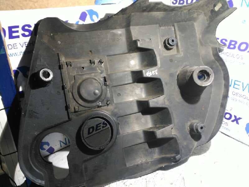 Recambio de TAPA MOTOR para VOLKSWAGEN PASSAT BERLINA (3B3) 1.9 TDI AVF referencia OEM IAM 038103925   - VIOLETA 2