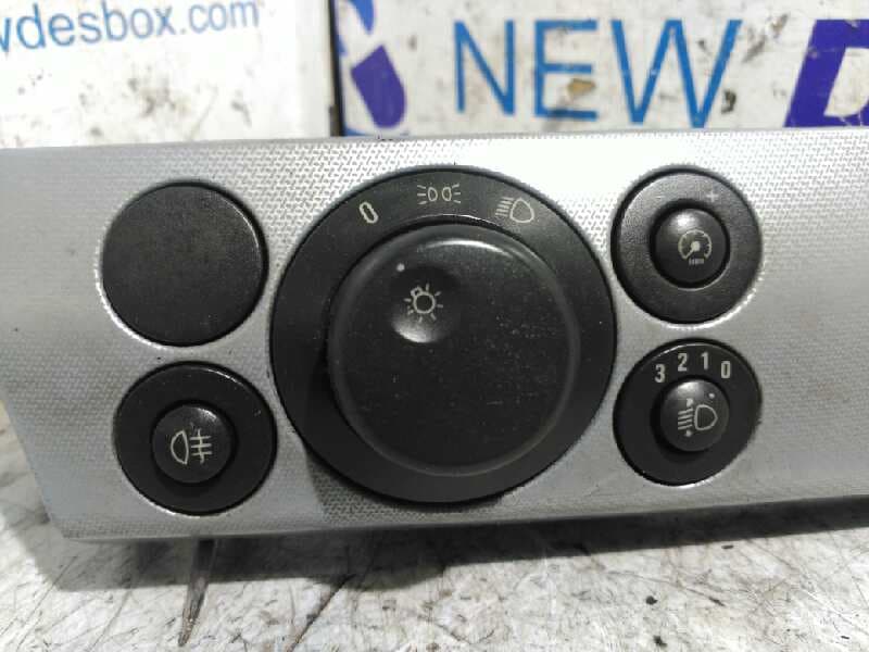 Recambio de MANDO LUCES para OPEL ASTRA H referencia OEM IAM 13100136 3