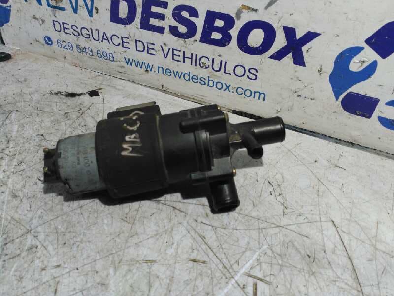 Recambio de BOMBA AGUA para MERCEDES CLASE E (W210) referencia OEM IAM 0018353564