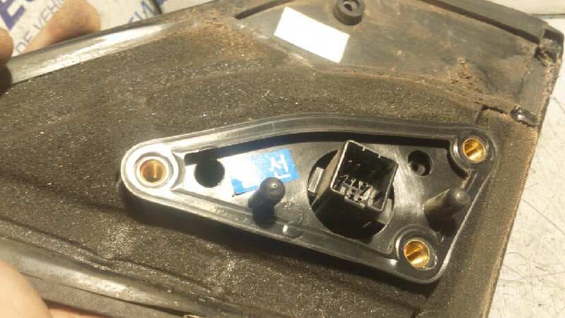 Recambio de RETROVISOR IZQUIERDO para KIA CARENS 1.8 16V EX Monovolumen TB referencia OEM IAM    - VERDE 2