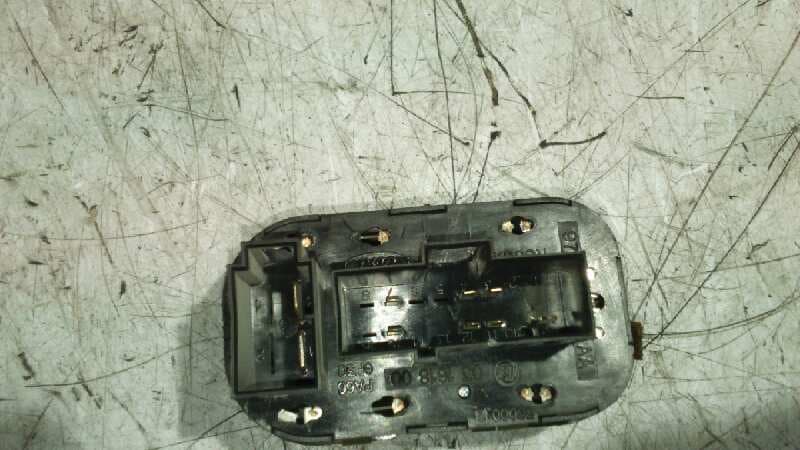 Recambio de MANDO ELEVALUNAS DELANTERO IZQUIERDO para FORD MONDEO BERLINA (GD) 1.8 16V CAT RKB referencia OEM IAM 97BG14529AA   - AZUL 2
