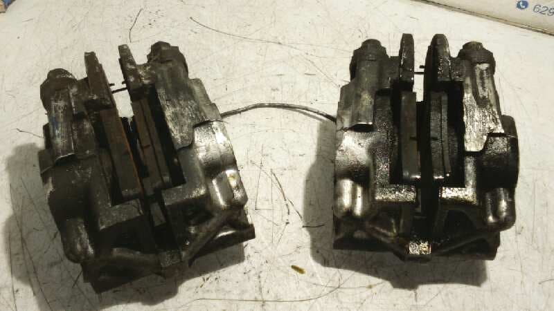 Recambio de PINZA DE FRENO DELANTERA DERECHA para CITROEN CX BERLINA referencia OEM IAM 3