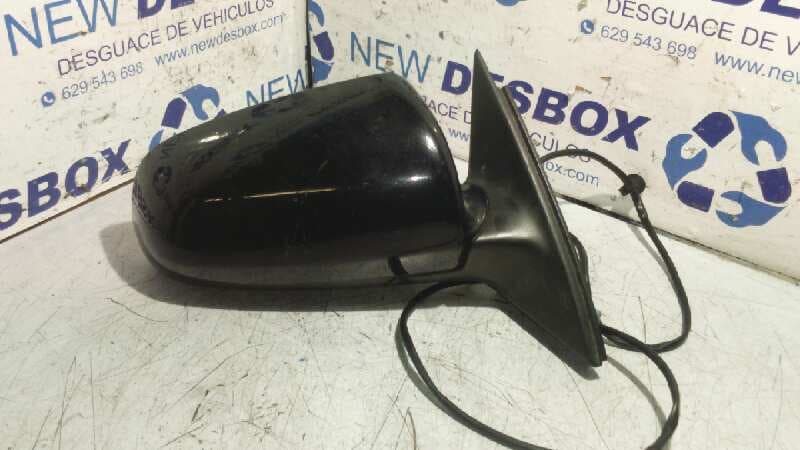 Recambio de RETROVISOR DERECHO para AUDI A4 BERLINA (8E) referencia OEM IAM 010681 3