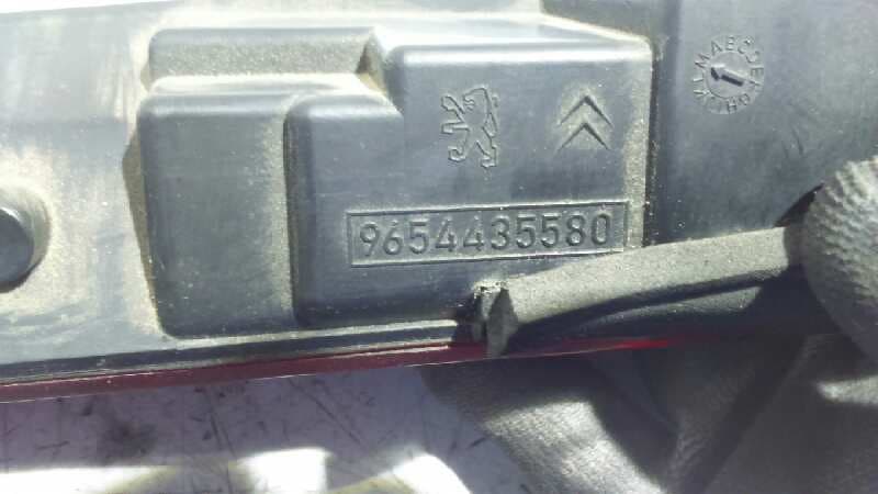 Recambio de PILOTO TRASERO CENTRAL para CITROEN C4 PICASSO referencia OEM IAM 9654435580 2