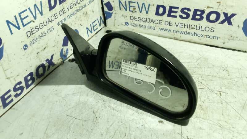 Recambio de RETROVISOR DERECHO para HYUNDAI COUPE (J2) 1.6 16V CAT G4GR referencia OEM IAM 8760627150   - NEGRO