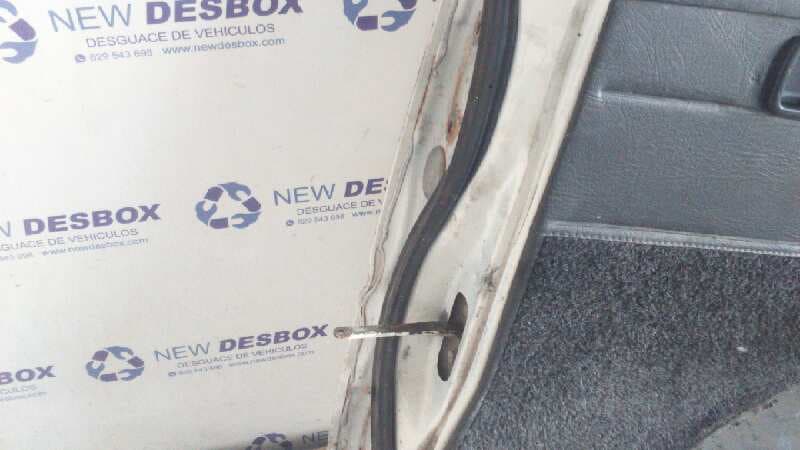 Recambio de PUERTA DELANTERA DERECHA para HYUNDAI H 100 Furgoneta caj.cerr.acristalada, 6 -  plazas D/D4BX5 referencia OEM IAM    - BLANCO 3