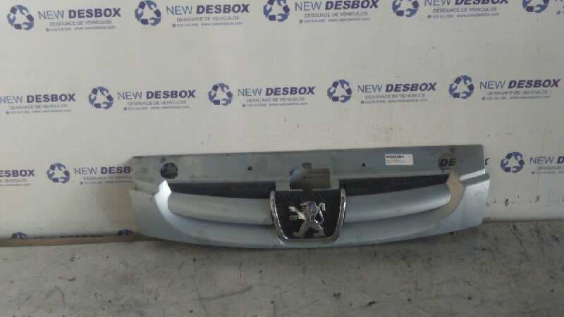 Recambio de REJILLA DELANTERA para PEUGEOT PARTNER (S1) 1.9 Diesel WJZDW8 referencia OEM IAM    - BLANCO