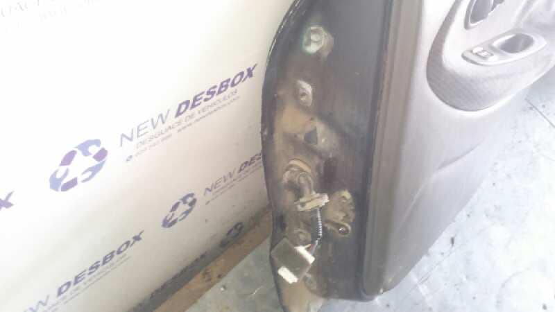 Recambio de PUERTA TRASERA DERECHA para HYUNDAI LANTRA BERLINA (RD) 1.6 CAT G4GR referencia OEM IAM    - BLANCO 3