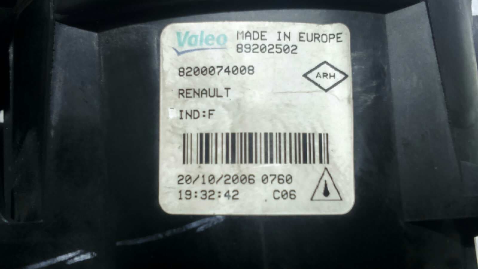 Recambio de FARO ANTINIEBLA DERECHO para RENAULT SCENIC II * F9Q804 referencia OEM IAM 89210094   - NEGRO 3