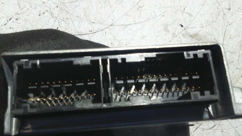 Recambio de CENTRALITA AIRBAG para CITROEN C4 BERLINA 1.6 HDI CAT (9HY / DV6TED4) 9HY referencia OEM IAM 9658137980 4