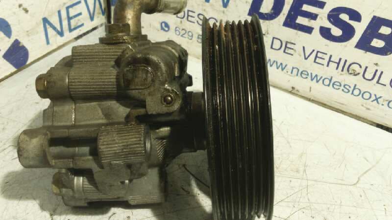 Recambio de BOMBA DIRECCION para TOYOTA AVENSIS BERLINA (T25) 2.0 16V CAT 1AZFSE referencia OEM IAM    - GRIS 4