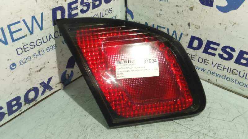 Recambio de PILOTO PORTON IZQUIERDO para NISSAN PRIMERA BERLINA (P11) 1.6 16V CAT GA16DE referencia OEM IAM 89020318   - BLANCO