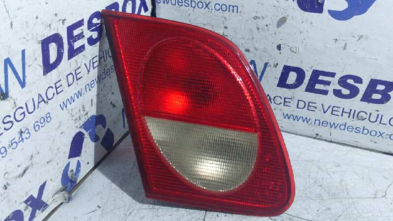 Recambio de PILOTO PORTON IZQUIERDO para MERCEDES-BENZ CLASE E (W210) BERLINA 3.2 V6 18V CAT 112941 referencia OEM IAM    - PLATA