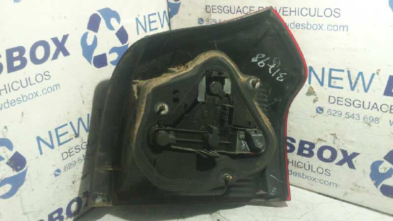 Recambio de PILOTO TRASERO IZQUIERDO para TOYOTA COROLLA (E12) 1.6 16V 3ZZFE referencia OEM IAM 0251   - AZUL 3