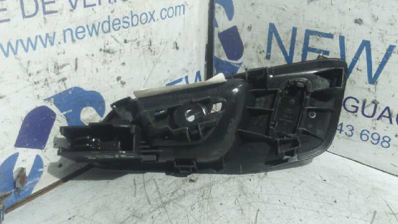 Recambio de MANETA INTERIOR DELANTERA DERECHA para FORD TRANSIT CONNECT Furgon 200 L1 Ambiente XVGA referencia OEM IAM CK41V22644A   - BLANCO 2