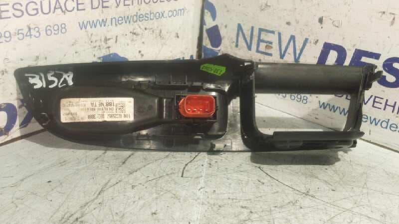Recambio de MANDO ELEVALUNAS DELANTERO DERECHO para FORD TRANSIT CONNECT Furgon 200 L1 Ambiente XVGA referencia OEM IAM    - BLANCO 3