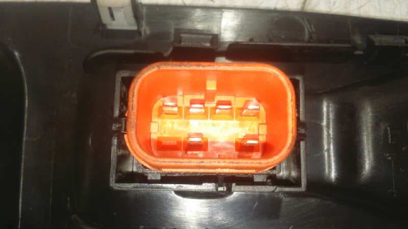 Recambio de MANDO ELEVALUNAS DELANTERO DERECHO para FORD TRANSIT CONNECT Furgon 200 L1 Ambiente XVGA referencia OEM IAM    - BLANCO 2