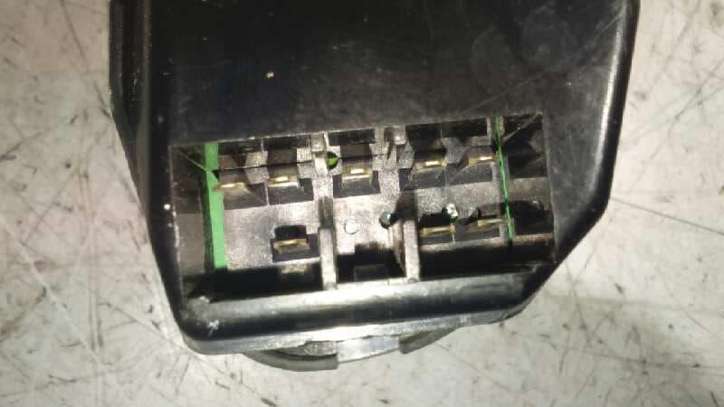 Recambio de MANDO ELEVALUNAS DELANTERO IZQUIERDO para HYUNDAI COUPE (GK) 1.6 16V CAT G4EDG referencia OEM IAM 935702C200CA   - AZUL 3