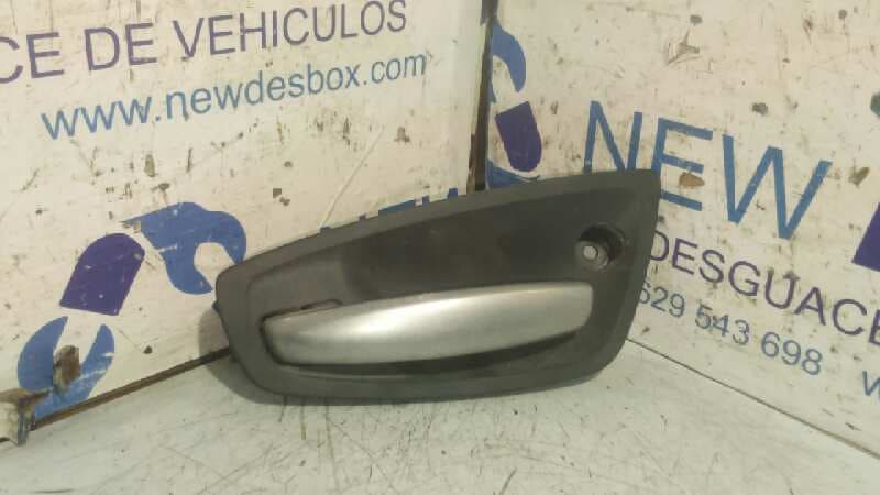 Recambio de MANETA INTERIOR DELANTERA IZQUIERDA para BMW SERIE 1 BERLINA (E81/E87) referencia OEM IAM 10628510
