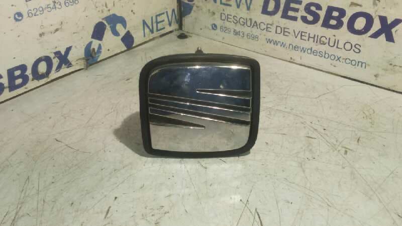 Recambio de MANETA EXTERIOR PORTON para SEAT CORDOBA BERLINA (6K2) Signo ASV referencia OEM IAM 6K0827565   - BLANCO