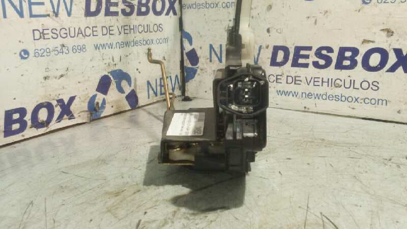 Recambio de CERRADURA PUERTA DELANTERA DERECHA para HYUNDAI TUCSON (JM) 2.0 CRDi Comfort (4WD) D4EA referencia OEM IAM    - GRIS 2