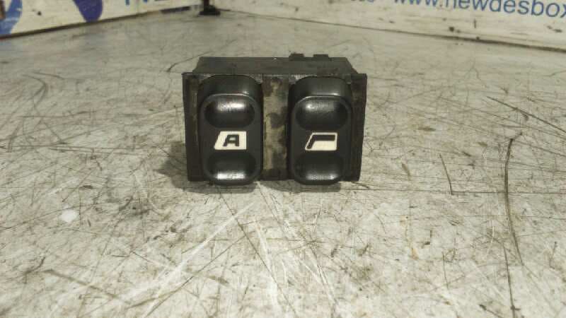 Recambio de MANDO ELEVALUNAS DELANTERO IZQUIERDO para PEUGEOT 406 BERLINA (S1/S2) 2.1 Turbodiesel CAT P8CXUD11BTE referencia OEM IAM    - BLANCO