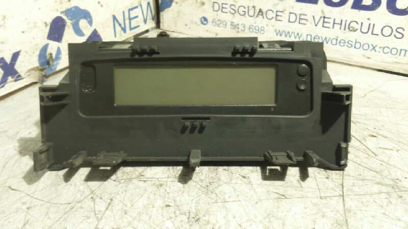 Recambio de PANTALLA MULTIFUNCION para RENAULT MEGANE II COUPE/CABRIO Emotion            referencia OEM IAM 8200290543   - ROJO