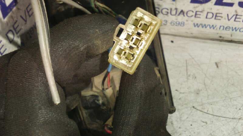 Recambio de PILOTO TRASERO DERECHO para ISUZU TROOPER UBS 55 4JB1 referencia OEM IAM    - BLANCO 2