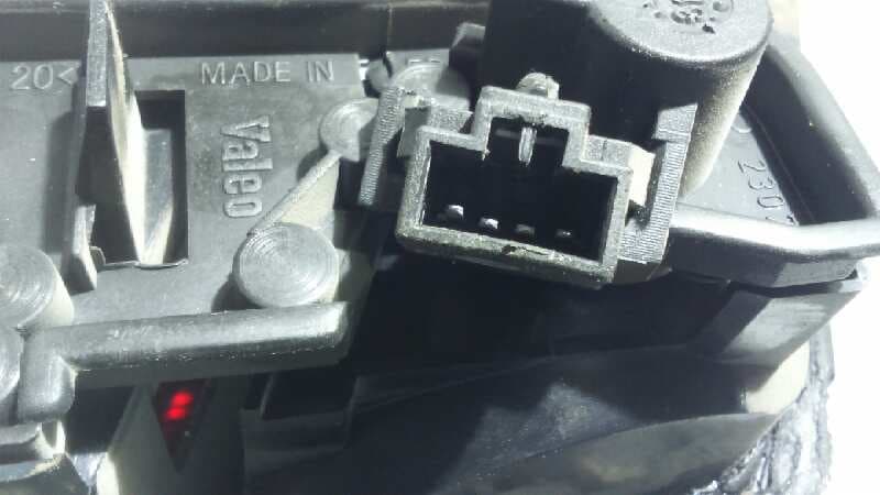 Recambio de PILOTO PORTON DERECHO para NISSAN PRIMERA BERLINA (P11) * CD20T referencia OEM IAM 23070404   - AZUL 2