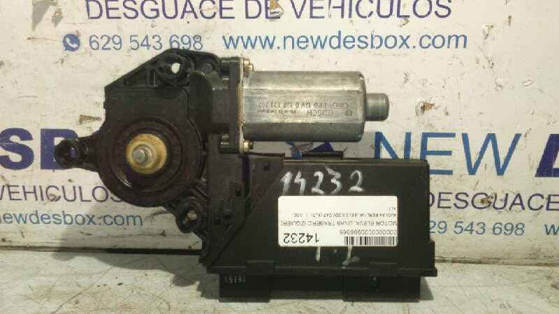 Recambio de MOTOR ELEVALUNAS TRASERO IZQUIERDO para AUDI A4 BERLINA (8E) 2.0 20V CAT (ALT) ALT referencia OEM IAM    - GRIS