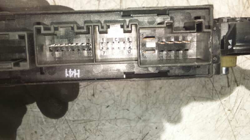 Recambio de MOTOR ELEVALUNAS TRASERO IZQUIERDO para AUDI A4 BERLINA (8E) 2.0 20V CAT (ALT) ALT referencia OEM IAM    - GRIS 5