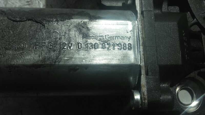 Recambio de ELEVALUNAS DELANTERO DERECHO para RENAULT CLIO III referencia OEM IAM 130821988 3