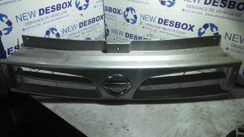Recambio de REJILLA DELANTERA para NISSAN PRIMASTAR (X83) referencia OEM IAM 8200137047