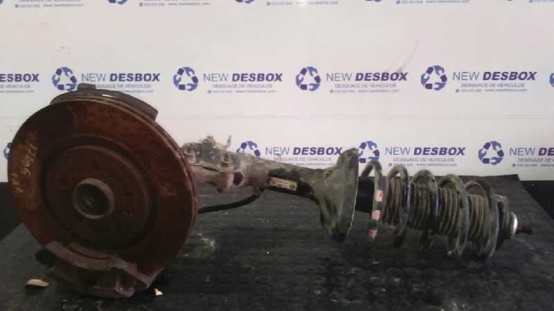 Recambio de MANGUETA DELANTERA DERECHA para VOLKSWAGEN PASSAT BERLINA (3A2) 1.9 TDI AFN        referencia OEM IAM    - AZUL 4