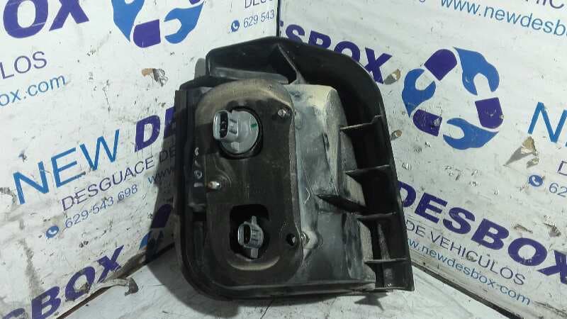 Recambio de PILOTO TRASERO DERECHO para MITSUBISHI SPACE RUNNER (N10/N20) GLXI 4G93 referencia OEM IAM    - NEGRO 2
