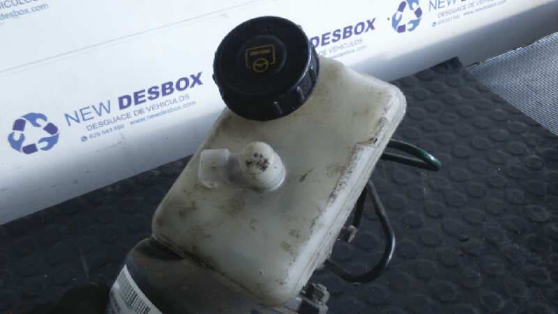 Recambio de BOMBA FRENO para RENAULT TRAFIC (DESDE 5.89) 1.9 Diesel F8Q6 referencia OEM IAM 7700308435   - BLANCO 4