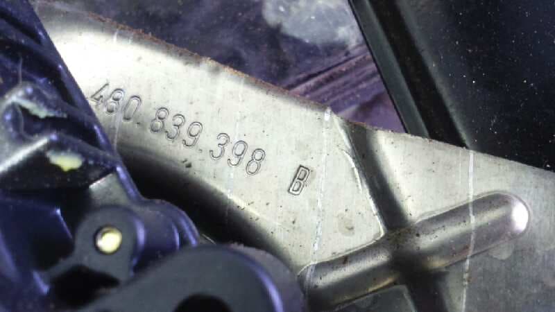 Recambio de ELEVALUNAS TRASERO DERECHO para AUDI A6 BERLINA (4B2) 2.4 V6 30V            referencia OEM IAM 4B0839398B   - AZUL 3