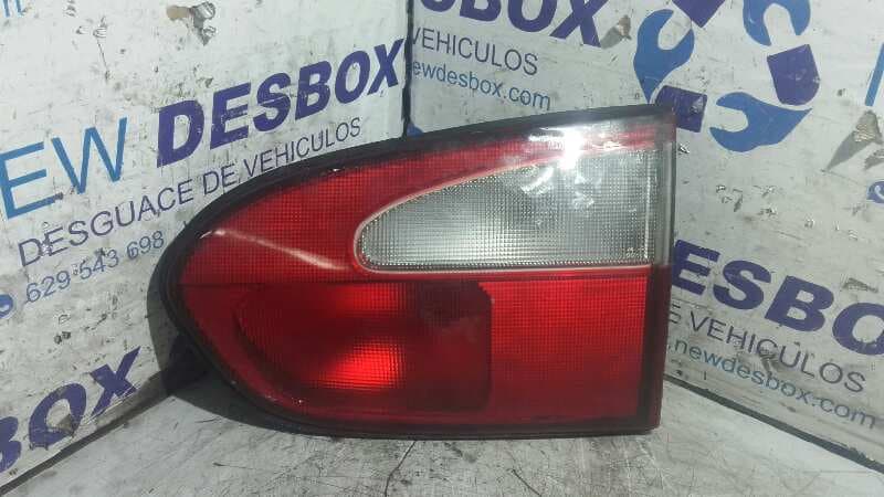 Recambio de PILOTO TRASERO DERECHO para HYUNDAI H 1 H  1  Furg.caja cerr.c. puerta 4BF referencia OEM IAM    - GRIS