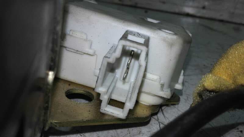 Recambio de CERRADURA MALETERO / PORTON para FORD GALAXY (VY) AYL referencia OEM IAM AYL 4