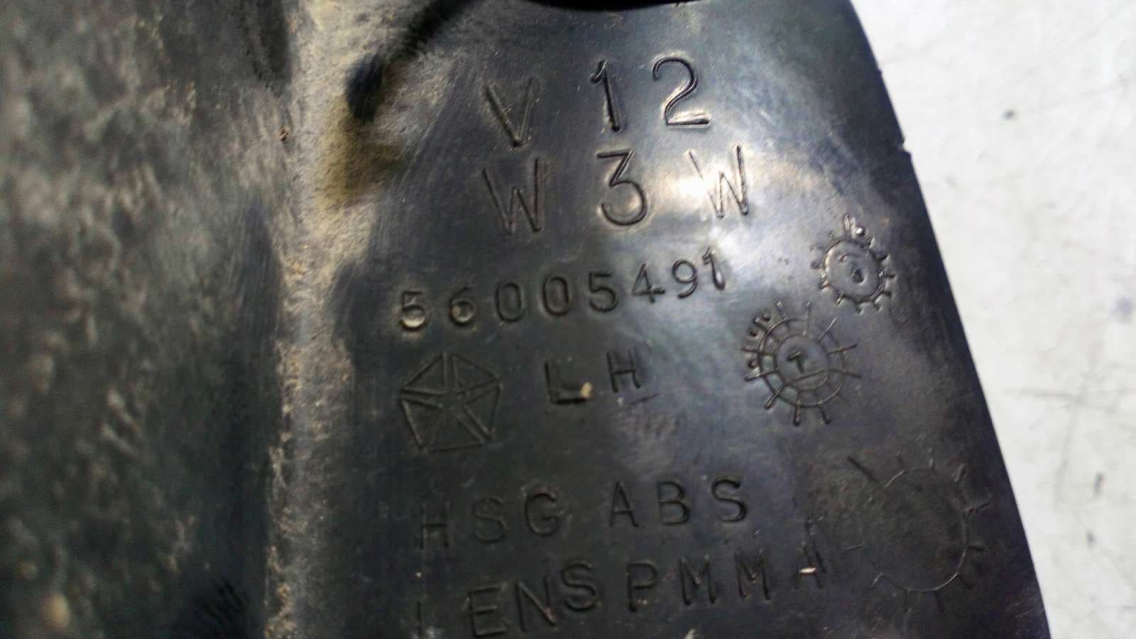Recambio de PILOTO DELANTERO IZQUIERDO para CHRYSLER JEEP GR.CHEROKEE (ZJ) M52 referencia OEM IAM 56005491 2