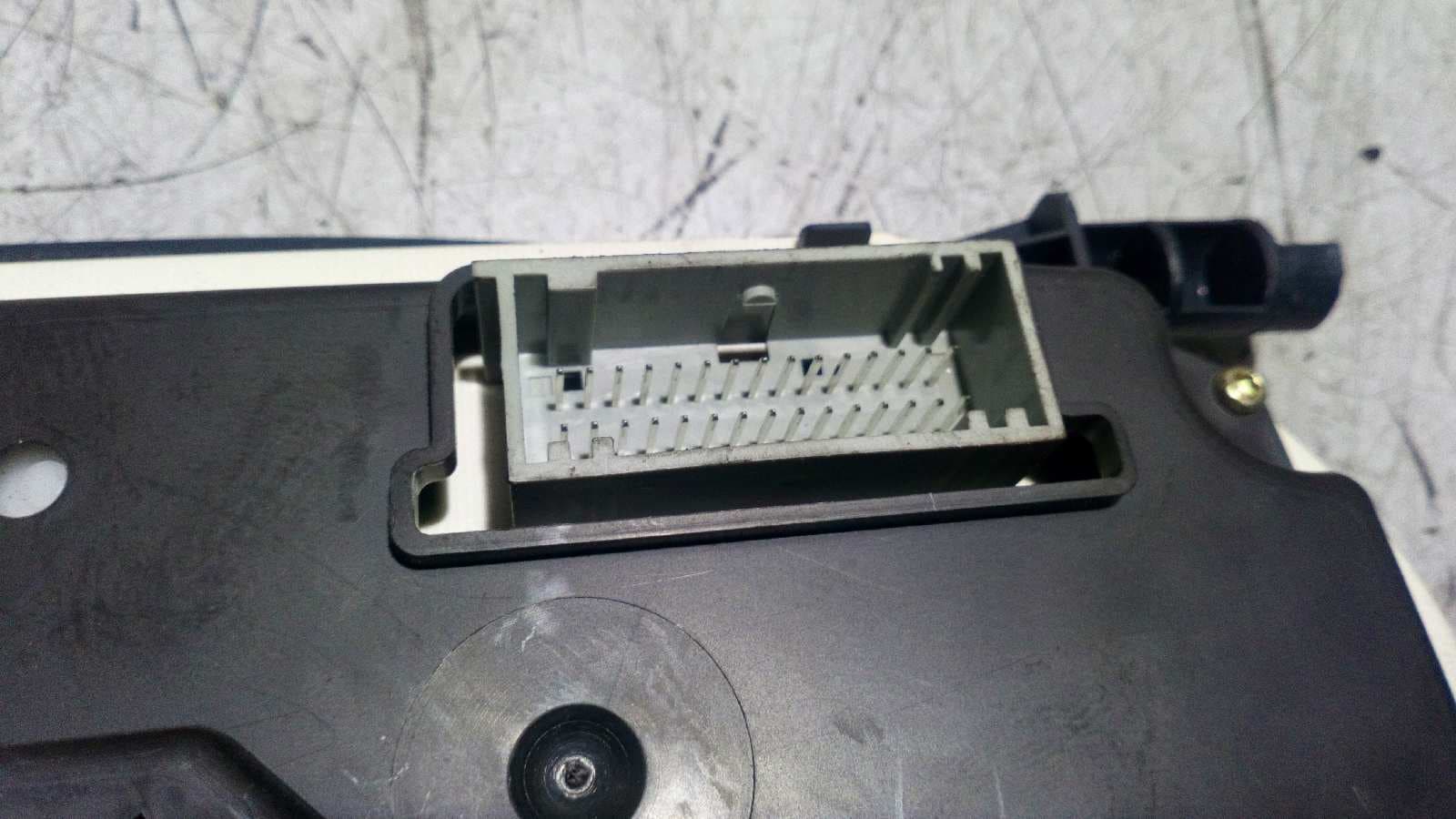 Recambio de CUADRO INSTRUMENTOS para RENAULT CLIO II FASE II (B/CB0) K9K  referencia OEM IAM P8200261102 3