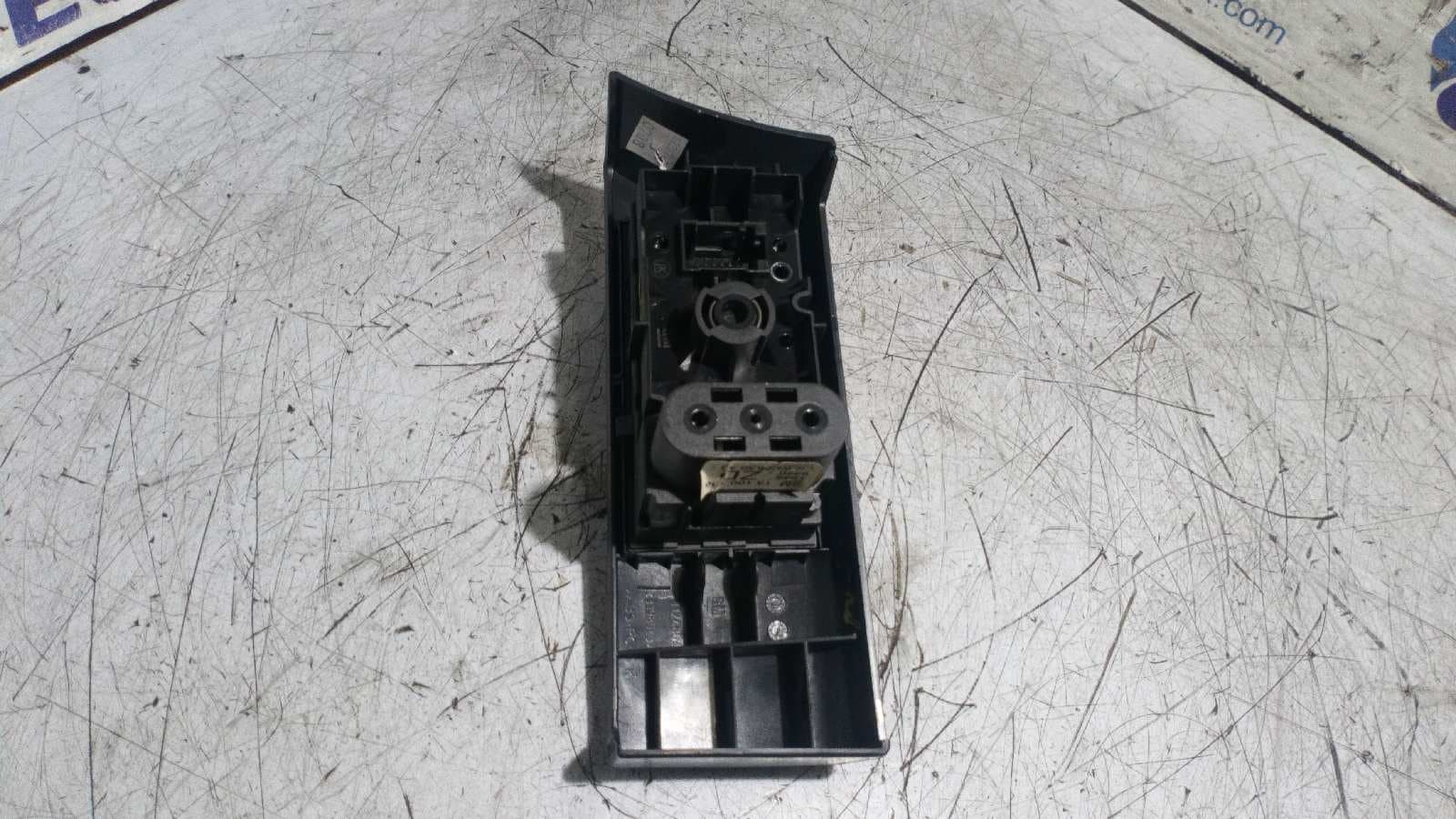 Recambio de MANDO LUCES para OPEL ASTRA H Z19DT  referencia OEM IAM 13100136 3