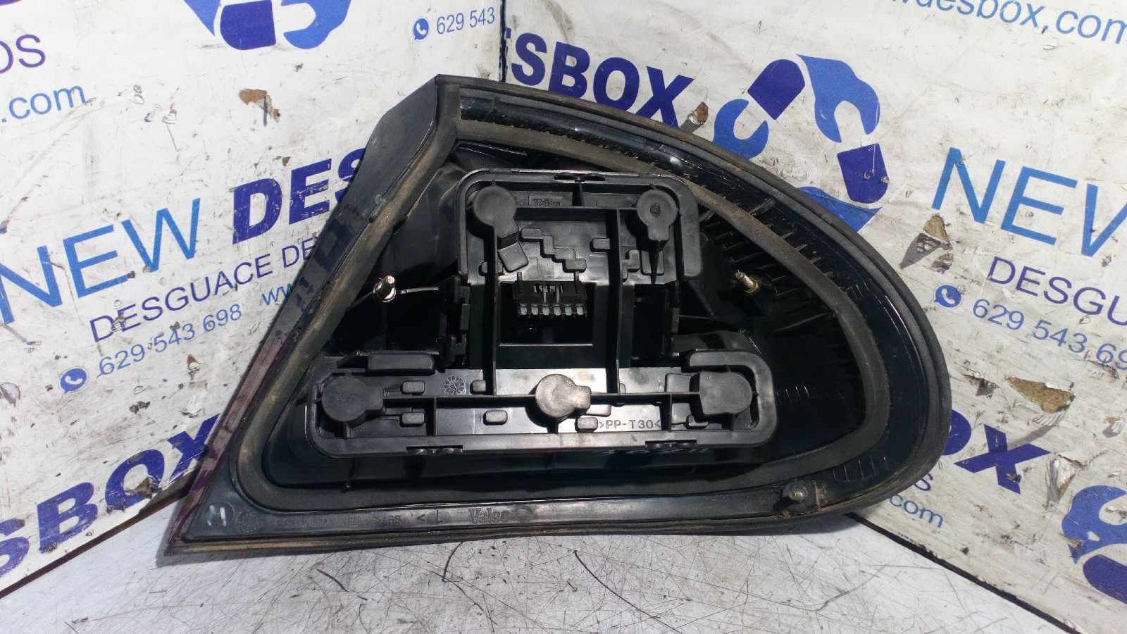 Recambio de PILOTO TRASERO IZQUIERDO para OPEL TIGRA 1.6 16V X16XE referencia OEM IAM    - VERDE 2