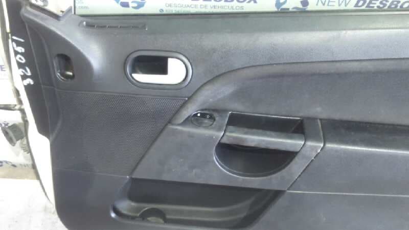 Recambio de PUERTA DELANTERA DERECHA para FORD FIESTA (CBK) F6JA referencia OEM IAM    - BLANCO 6