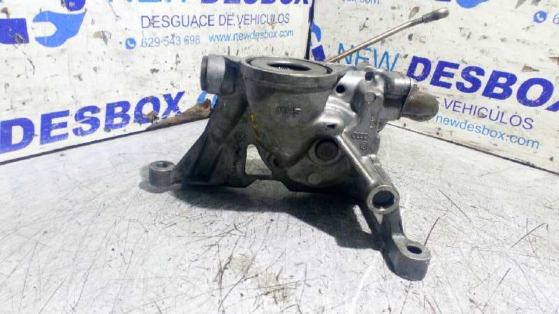 Recambio de BOMBA ACEITE para AUDI A8 (D2) AKE referencia OEM IAM 059115105 3