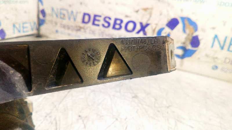 Recambio de FARO ANTINIEBLA IZQUIERDO para FIAT GRANDE PUNTO (199) 199A3000 referencia OEM IAM 43370748 3
