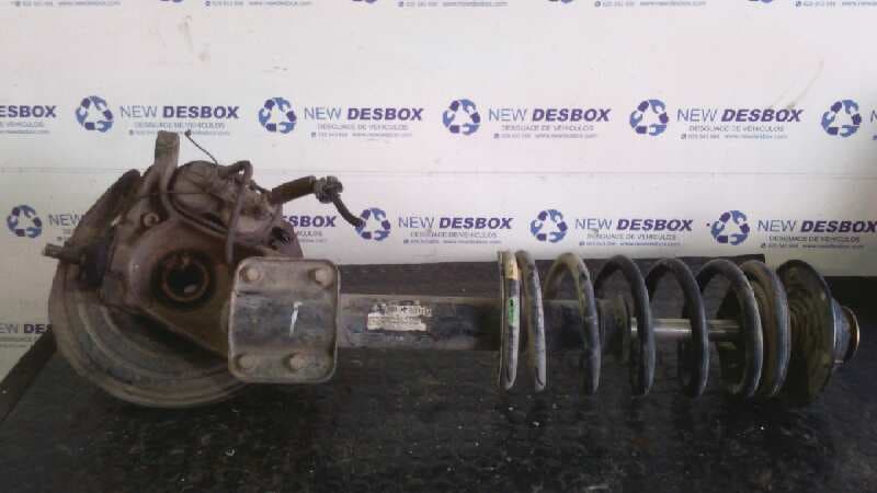 Recambio de MANGUETA DELANTERA IZQUIERDA para RENAULT TRAFIC (DESDE 5.89) 2.5 Diesel S8U referencia OEM IAM    - BLANCO