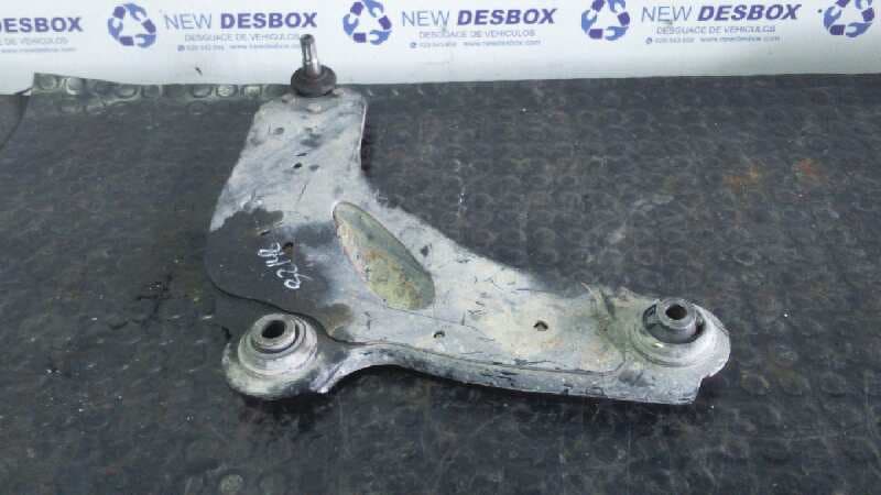 Recambio de BRAZO DERECHO INFERIOR DELANTERO para NISSAN PRIMASTAR (X83) 1.9 dCi Diesel CAT F9Q U7 referencia OEM IAM    - PLATA